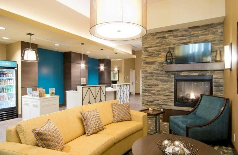 Homewood Suites By Hilton Calgary Downtown Екстериор снимка